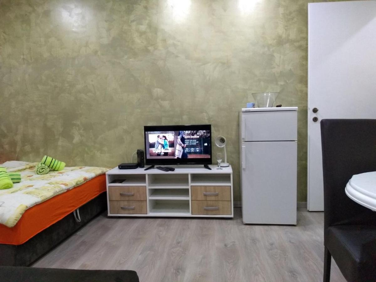 Lucky Apartment Белград Екстериор снимка